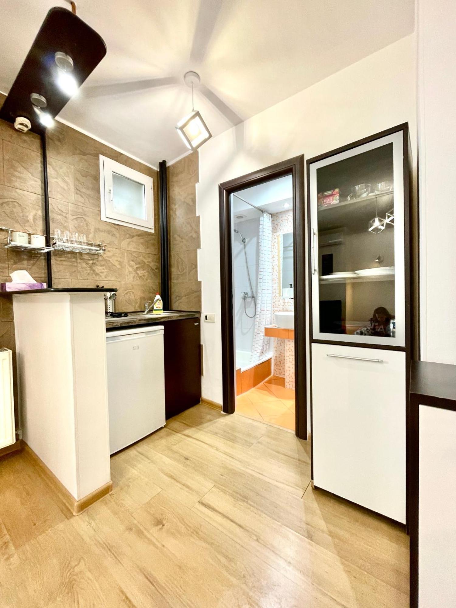 Alegro Studio Apartment Bukarest Eksteriør billede
