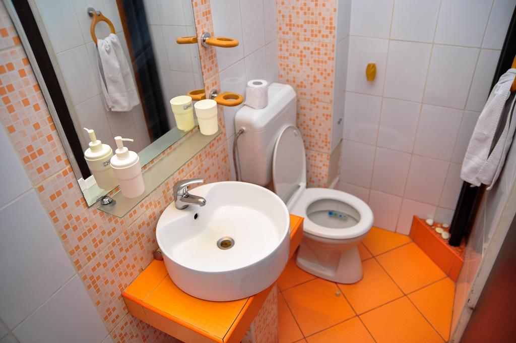 Alegro Studio Apartment Bukarest Eksteriør billede